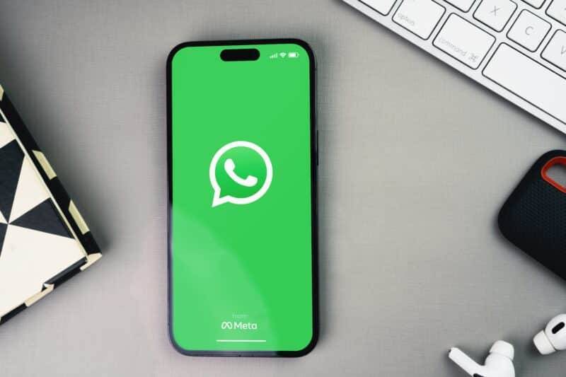 Unexpected Halt of Voice Messaging Service in WhatsApp