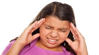 لماذا يزداد الشعور بالصداع في الصيف؟