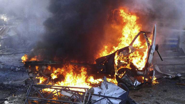 مقتل 11 عسكريا ومدنيين اثنين في تفجير استهدف حافلة بريف الرقة