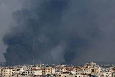 Limited Ground Forces Enter Gaza... Massacres Continue