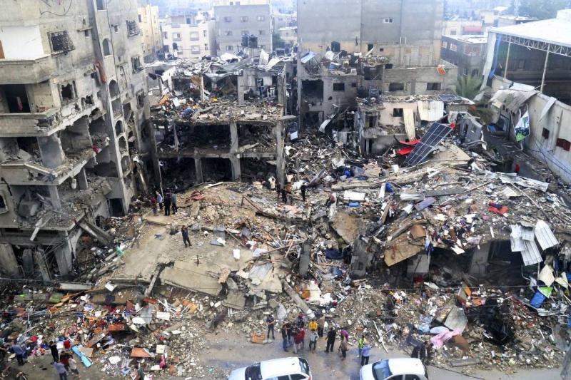 Israeli Forces in the Heart of Gaza as Hamas Affirms Ongoing Resistance