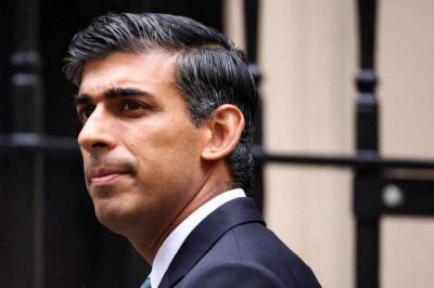 Title: Sunak Acknowledges Defeat: I Take Responsibility for Election Results