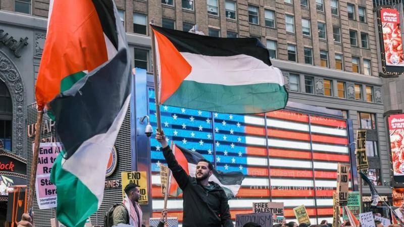 # Manhattan Faces Traffic Standstill: Bridge Closures and Calls to Lift Gaza Blockade