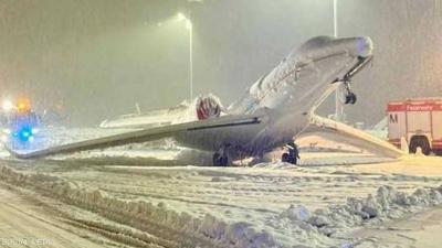 Video: Plane "Frozen in Place" at Munich Airport "Paralyzed"