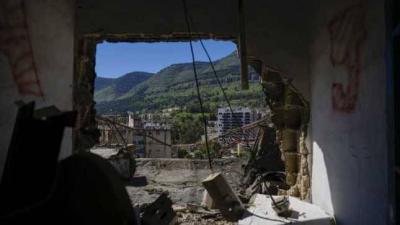 Israeli Airstrikes Continue in the South
