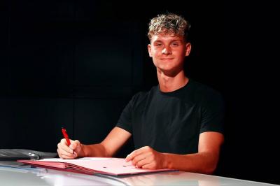 Zlatan Ibrahimović's Son Signs First Professional Contract
