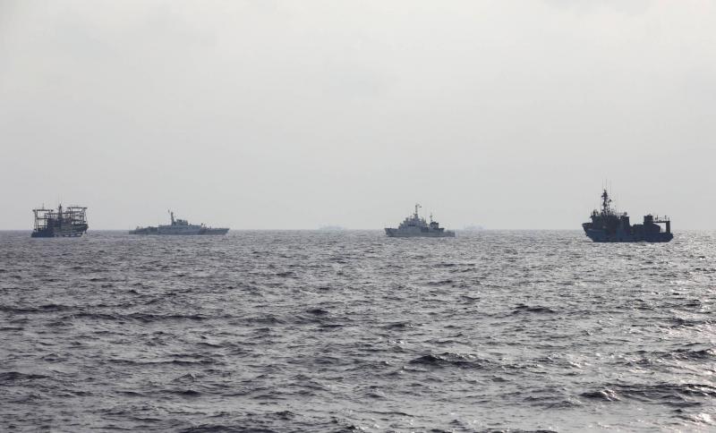 Confrontation Between Chinese and Japanese Coast Guards