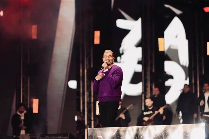 First Photos from Amr Diab's Concert at 