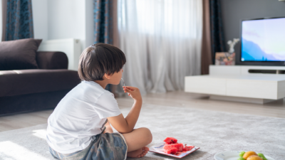 Warning to Parents: Consequences of Children Watching TV While Eating