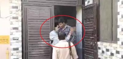 Wife Slaps Cheating Husband in Front of Police!