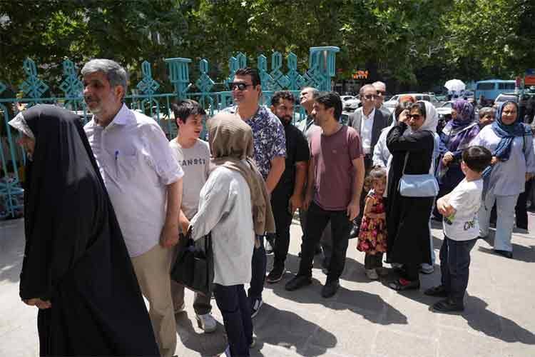 Iranian Election Commission Extends Voting Period