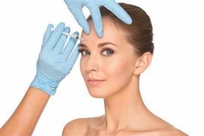 Warning Against Filler and Botox Treatments for Those Under 30