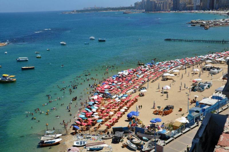 Urgent Warning for Beachgoers from Egyptian Meteorological Authority!