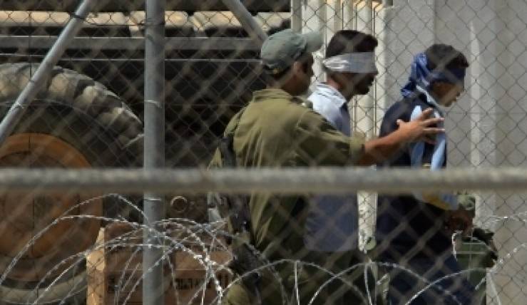 Israeli Plan to Place Palestinian Prisoners in Large Cages