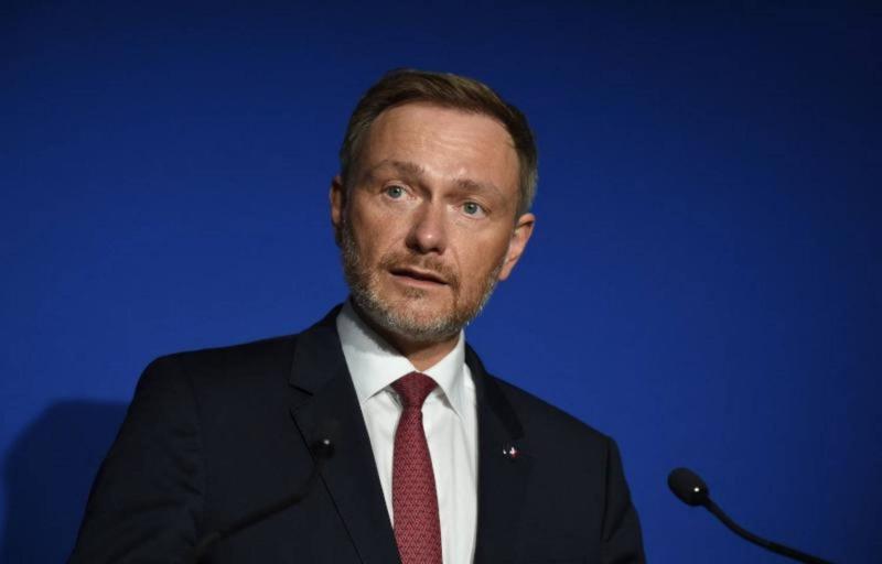German Minister: Adjusting Spending on International Humanitarian Aid