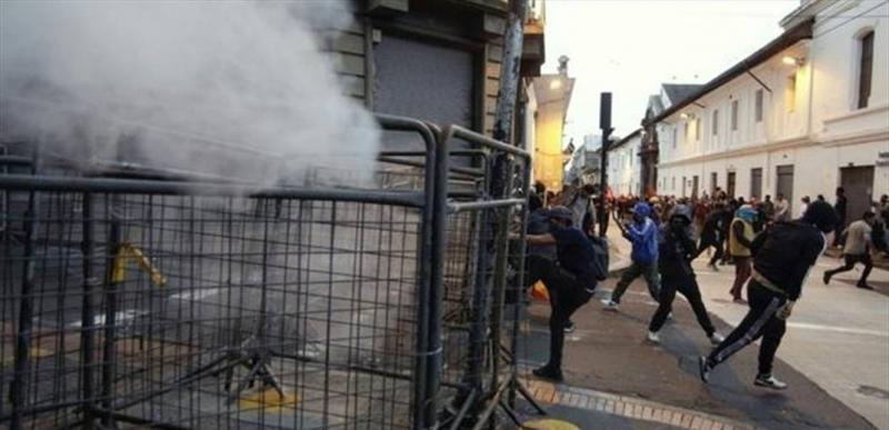 State of Emergency in Ecuador: TV Station Stormed, Explosions, Kidnappings, and Hostage Situations