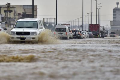 Rain in Various Areas of Mecca