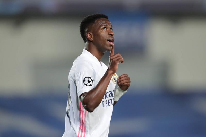 Vinicius Extends Contract with Real Madrid Until 2027