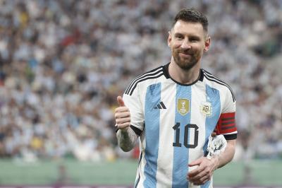 Former Barcelona Player Warns Messi of Major Risks in American League