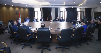 Education Committee Discusses Official Examination Mechanisms