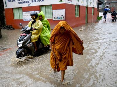 Floods and Landslides: 193 People Killed in India