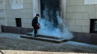 Man Throws Two Firebombs at the Norwegian Royal Palace