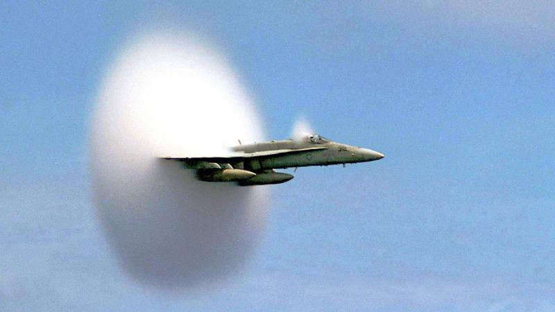 Title: Israeli Aircraft Break the Sound Barrier Over Beirut