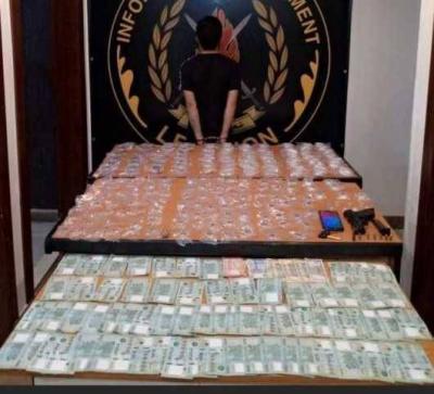Arrest of a Drug Dealer in the Act