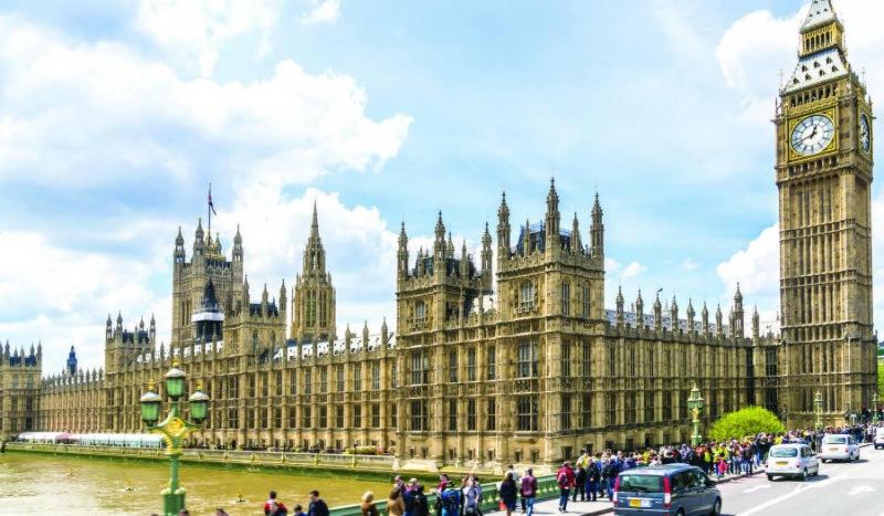 Britain Approves Controversial Law Allowing the Deportation of Irregular Migrants