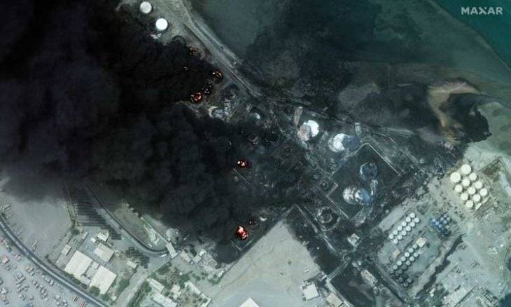 Flames Continue in Al-Hudaydah Port for the Third Day (Photos)