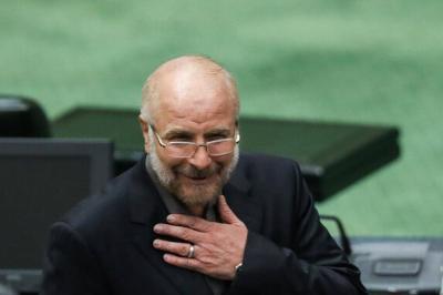 On the Last Day: Iran's Parliament Speaker Runs for Presidency