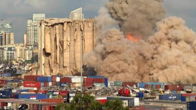 Video: Fire at the Port of Beirut