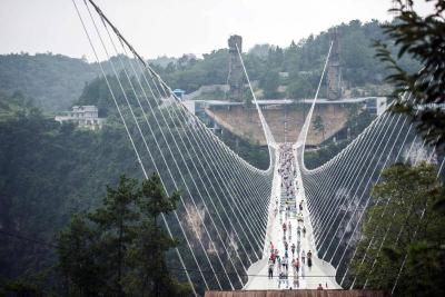 30 Missing Due to Bridge Collapse