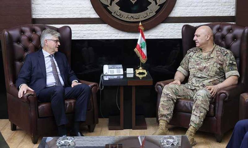 Developments in the South Between the Army Commander, Lacroix, and Lázaro
