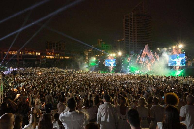 After the Controversy Surrounding Amr Diab's Concert... The Organizing Company Clarifies