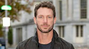 Death of American Actor Attempting to Protect Colleague from Thieves