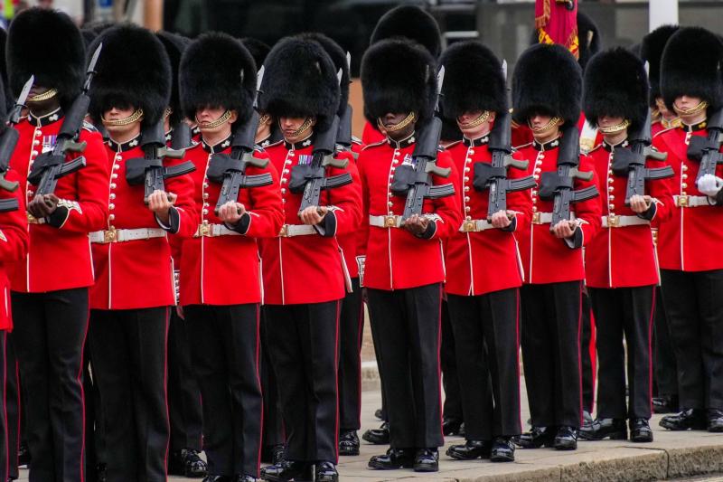Strange Video: British King's Guard Breaks Down in Tears Over His Horse