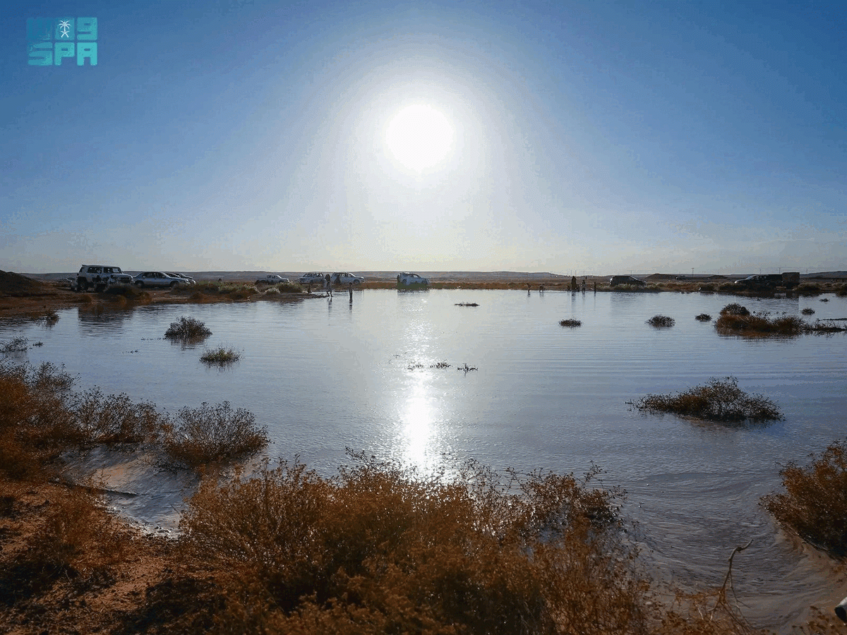 "Sailing North" - Rain Lakes Attract Outdoor Enthusiasts in Al-Jawf