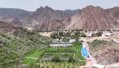 Video: Saudi Transforms Mountains into Fish Farming