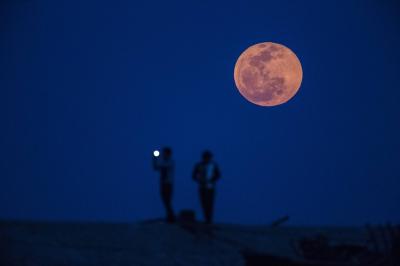 "Catastrophic Collision" Turned the Moon Upside Down