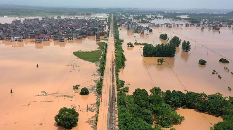 Floods and Heat: Severe Weather in China Threatens Crops