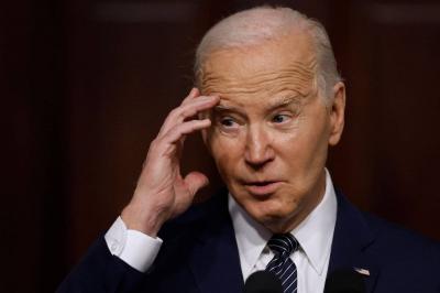 Biden's Assistance Team: He Feels Tired After 4 PM