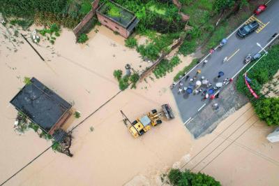 China: Death Toll from Bridge Collapse Rises to 38