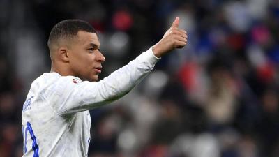 Real Madrid Surprises Its Fans at Mbappé Presentation Ceremony