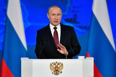 Putin Meets Chinese Premier in Moscow