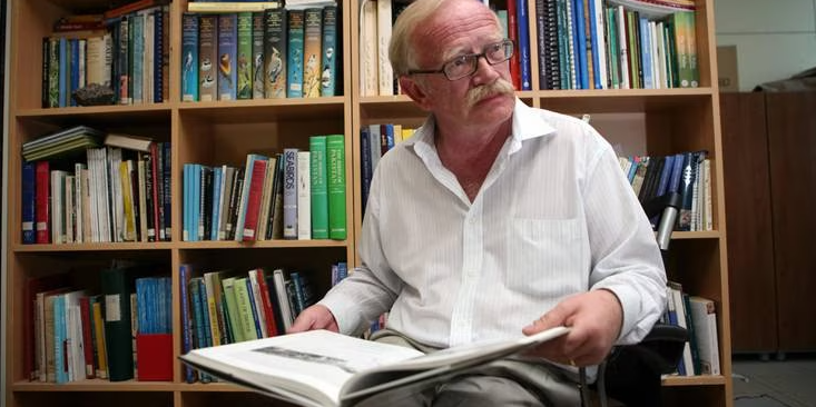 UAE Bids Farewell to Historian Peter Hellyer