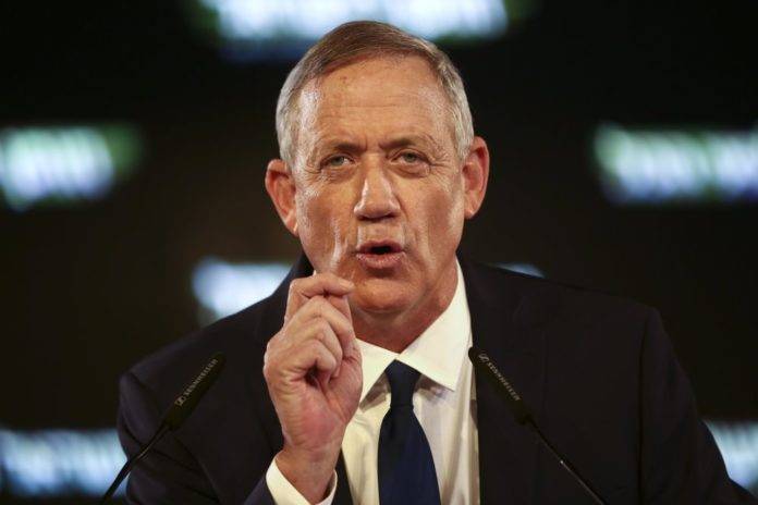 Gantz Calls for Attacks on Infrastructure in Lebanon