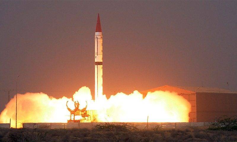 Who is Stronger? India Has a Larger Nuclear Arsenal than Pakistan
