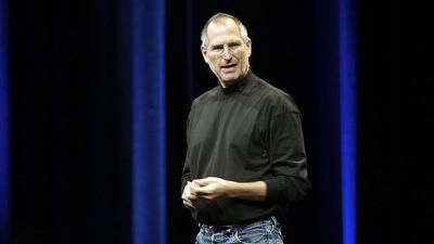 Steve Jobs Returns to Life... and Gives an Interview
