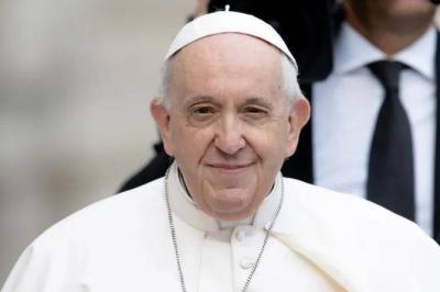 Pope Meets Migrants in Italy
